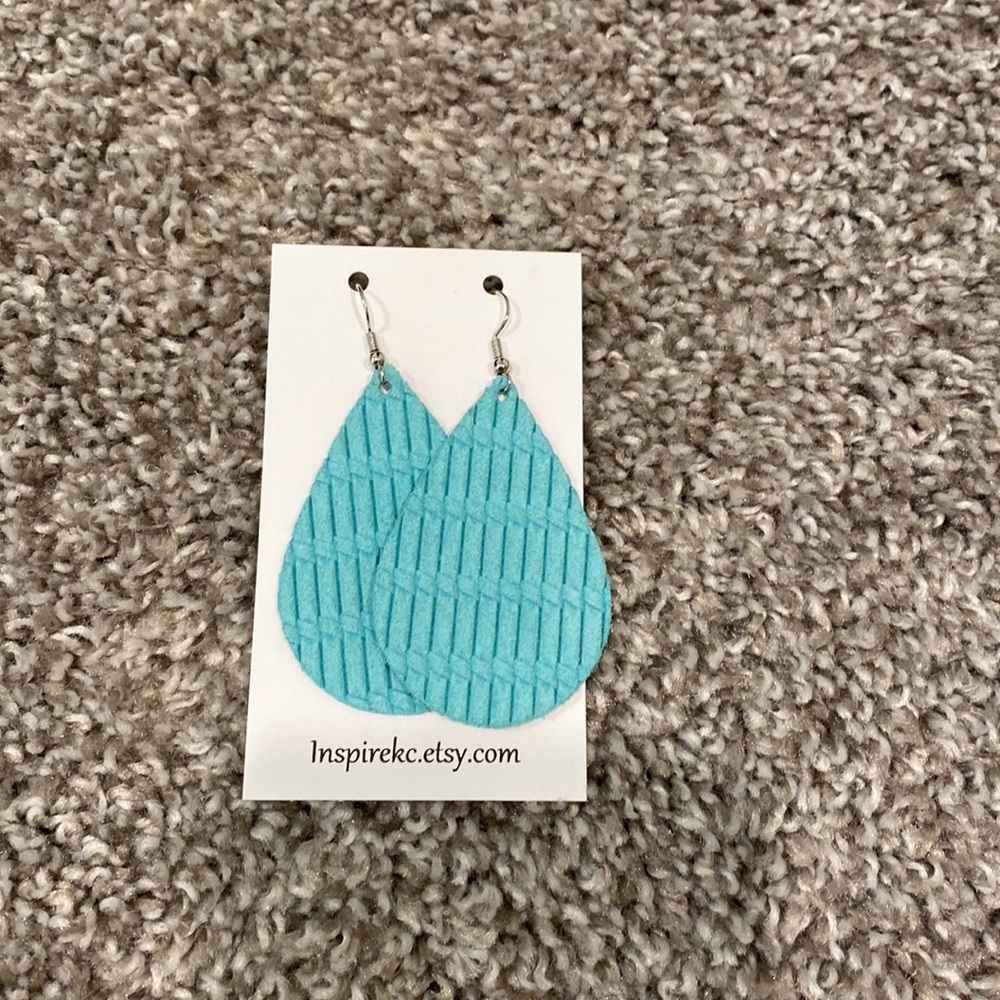 Leather earrings